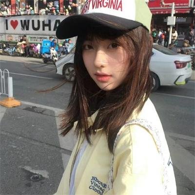 白色的女人